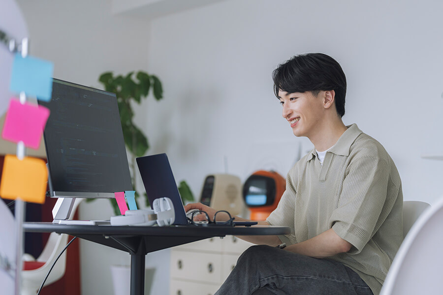 オンラインプログラミングスクール導入を、補助金でサポート